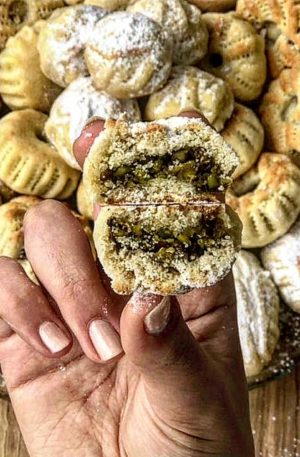 Amale's Homemade Maamoul B Festo2 / Pistachios-Filled Butter Cookies